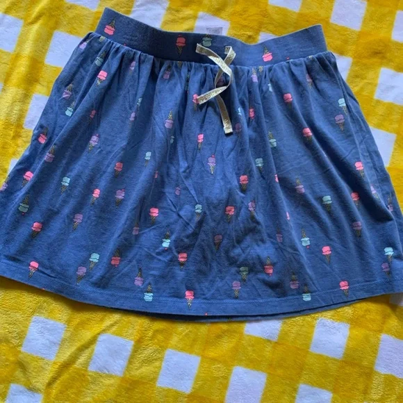 Oshkosh skirt - Picture 1 of 6